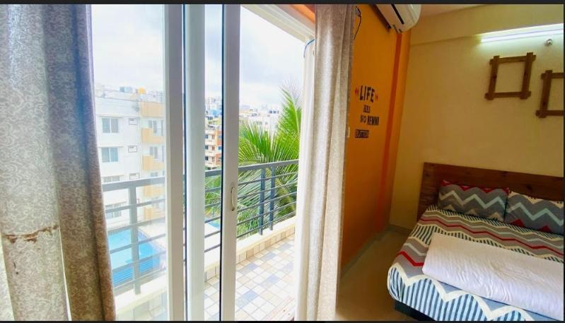 Pangsapuri 225 m² dengan 1 bilik tidur dan 1 bilik mandi peribadi di Marathahalli Bangalore Luaran gambar